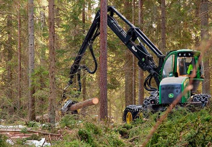 John Deere forest machinery